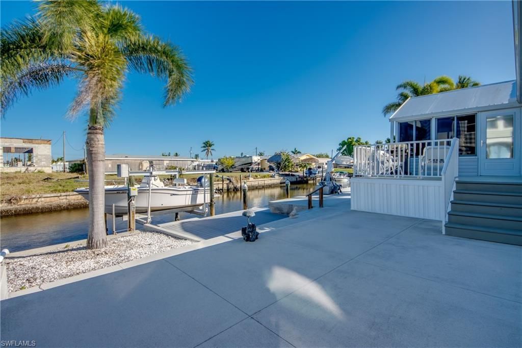 4892 Gulfgate Ln, Saint James City, FL 33956 Photo