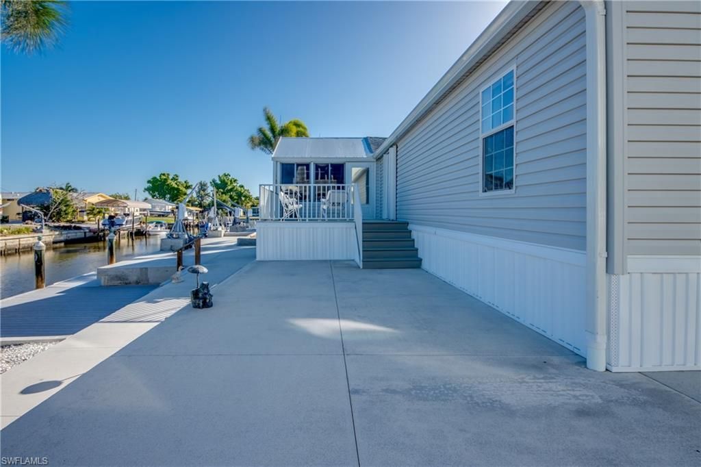 4892 Gulfgate Ln, Saint James City, FL 33956 Photo