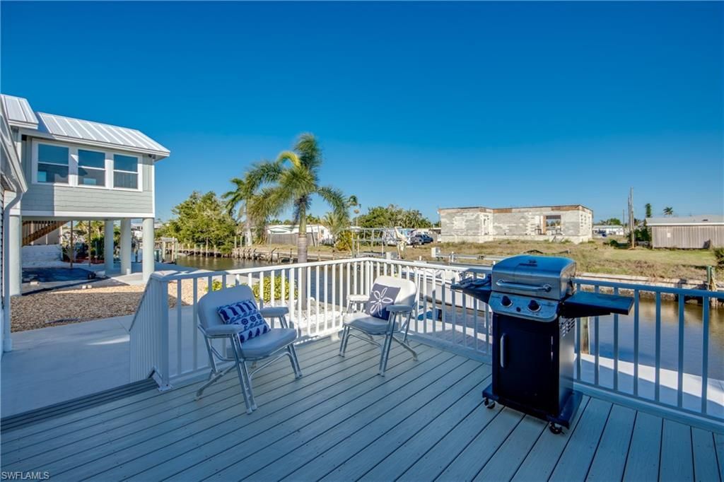 4892 Gulfgate Ln, Saint James City, FL 33956 Photo