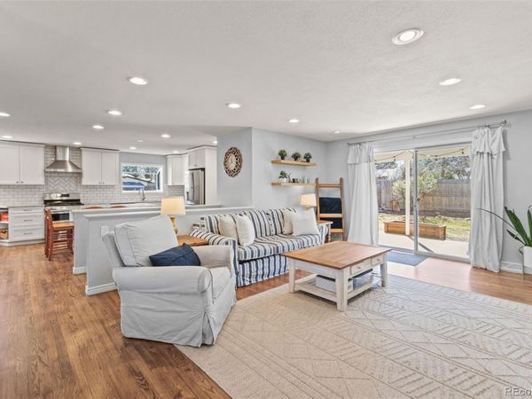 840 E Dogwood Avenue, Centennial, CO 80121