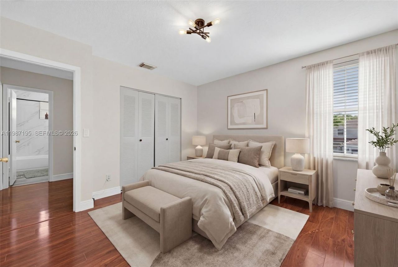 2166 NW 191st Ave, Pembroke Pines, FL 33029 Photo