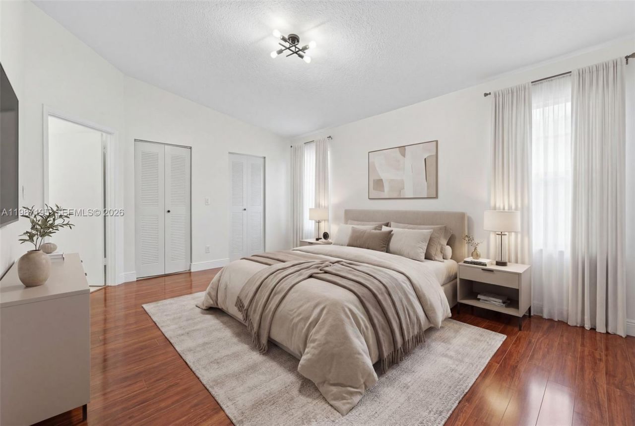 2166 NW 191st Ave, Pembroke Pines, FL 33029 Photo