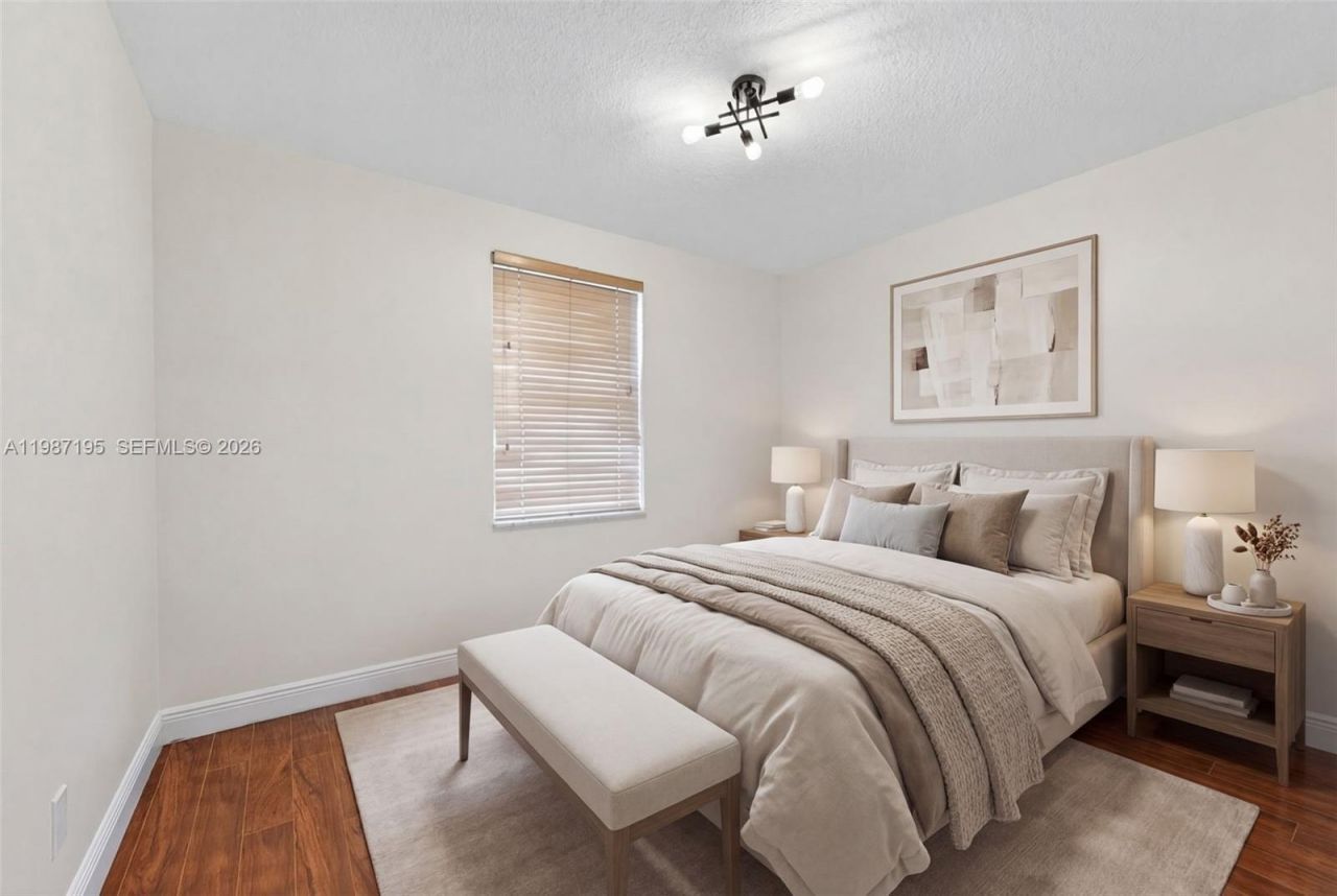 2166 NW 191st Ave, Pembroke Pines, FL 33029 Photo