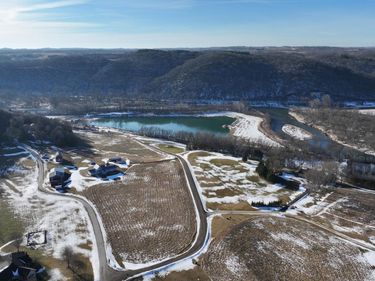 34760 Fawn Drive, Lanesboro, MN 55949