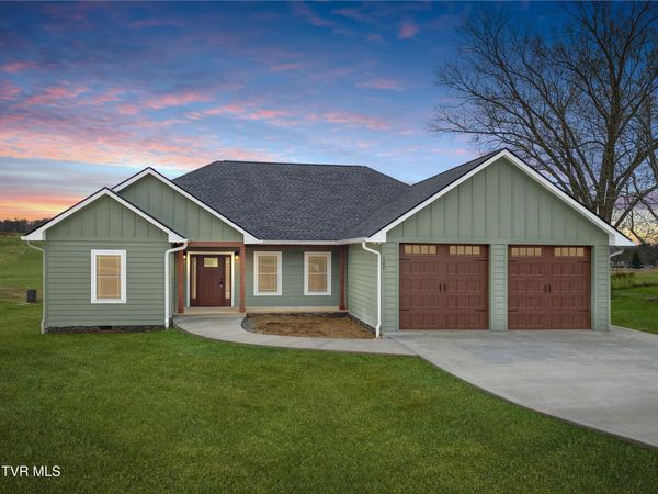 100 Green Lawn Avenue, Greeneville, TN 37743