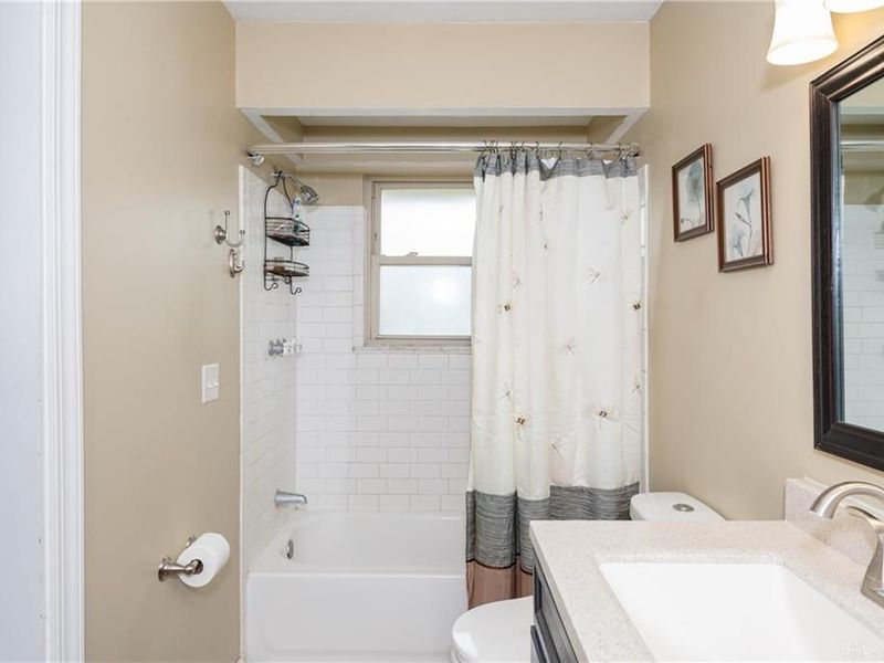 321 Grantham Drive, Englewood, OH 45322 Photo 26