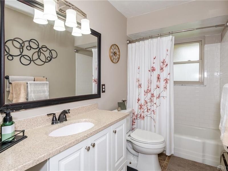 321 Grantham Drive, Englewood, OH 45322 Photo 30