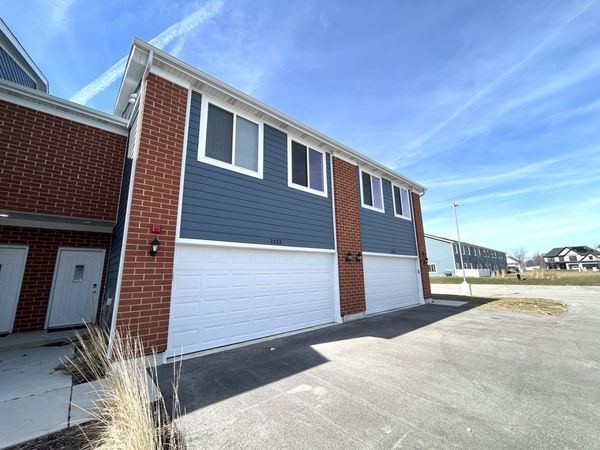 1123 Gillespie Lane, Unit 1123, Yorkville, IL 60560