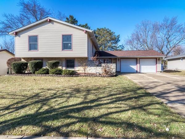 182 Lockwood Lane , Bloomingdale, IL 60108