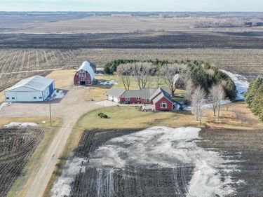 18522 15th Street SW, Blomkest, MN 56216