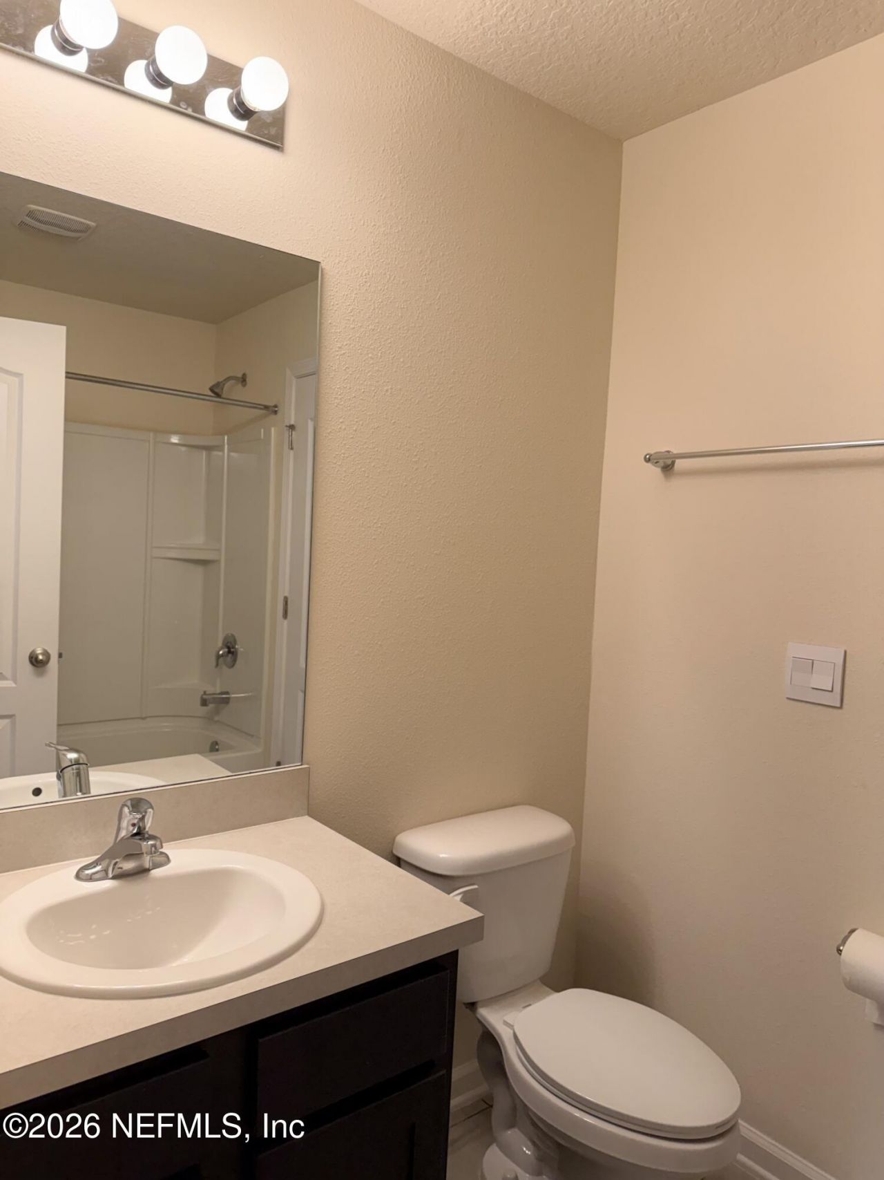 246 Aralia Lane, Jacksonville, FL 32216 Photo