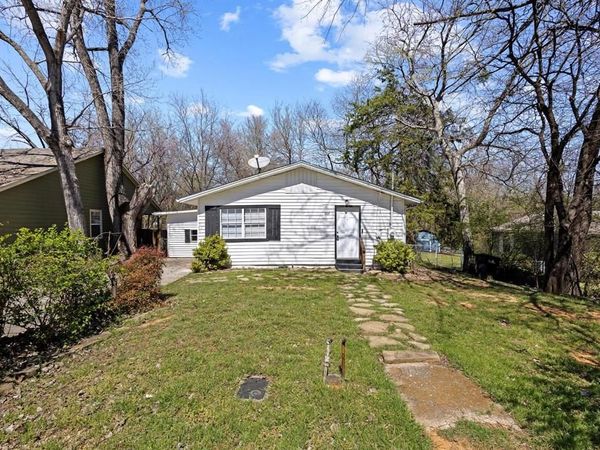 907 Thatcher Street, Denison, TX 75020