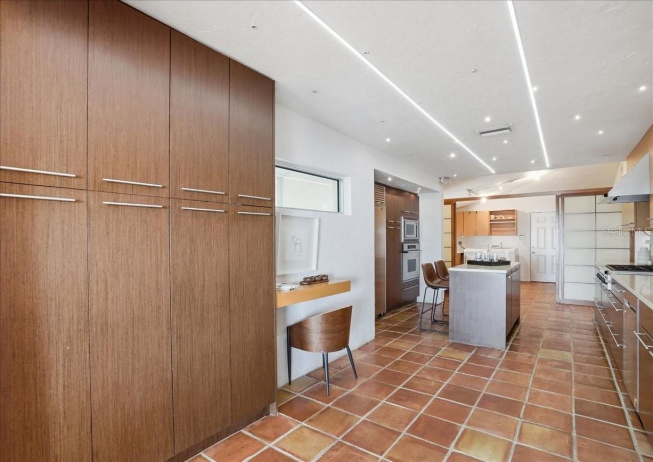 3127 Bay Shore Road, Sarasota, FL 34234 Photo