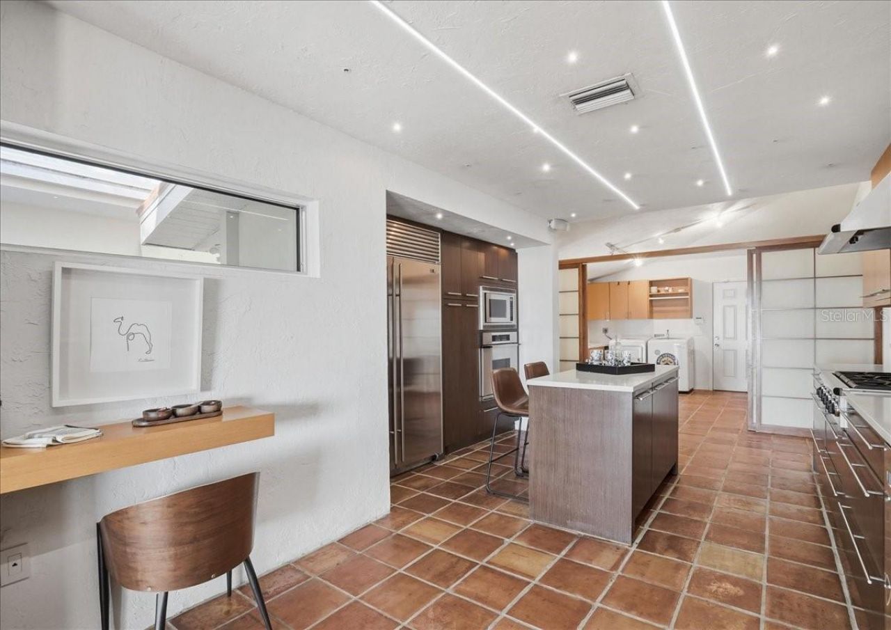 3127 Bay Shore Road, Sarasota, FL 34234 Photo