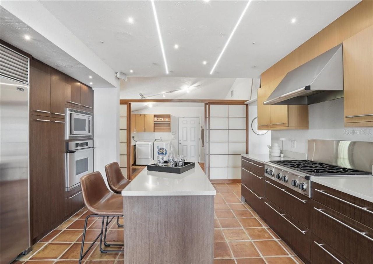 3127 Bay Shore Road, Sarasota, FL 34234 Photo