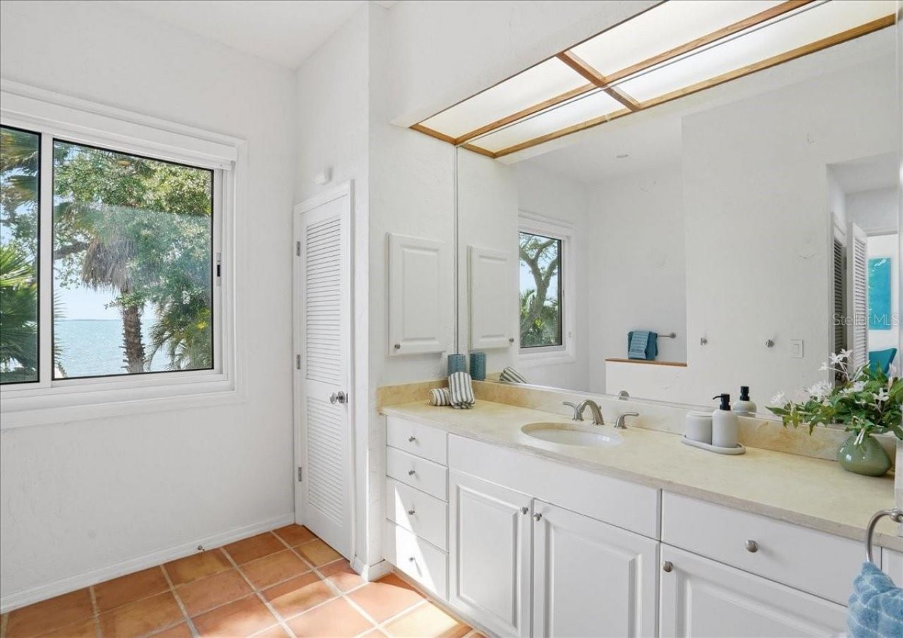 3127 Bay Shore Road, Sarasota, FL 34234 Photo