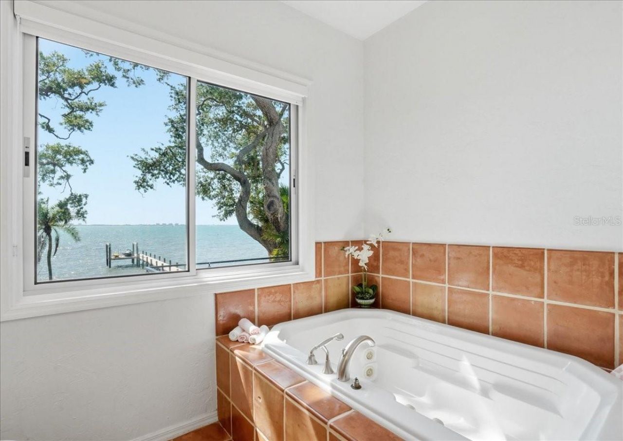 3127 Bay Shore Road, Sarasota, FL 34234 Photo