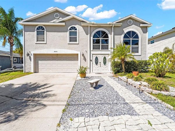 8601 OLD POST ROAD , PORT RICHEY, FL 34668