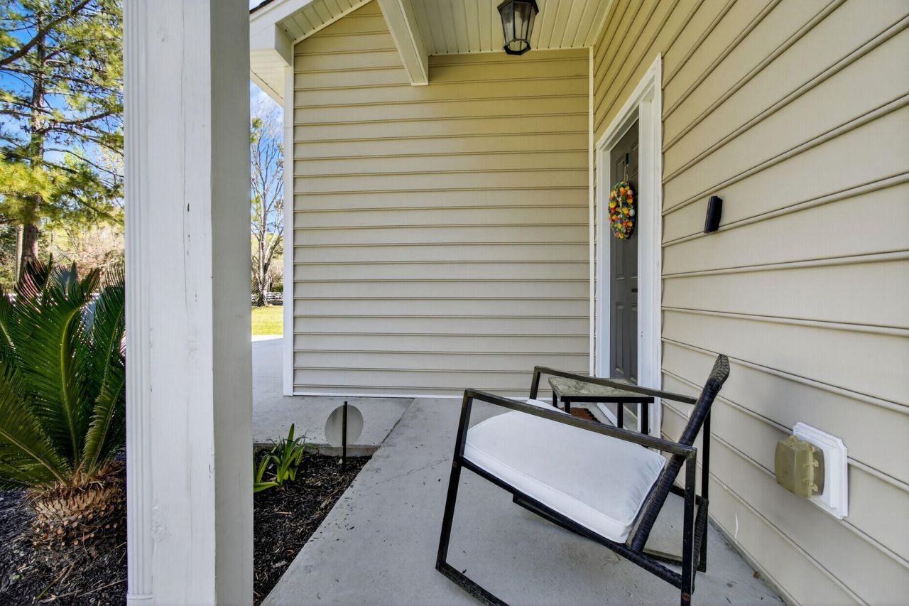 7389 Commodore Road Photo 11