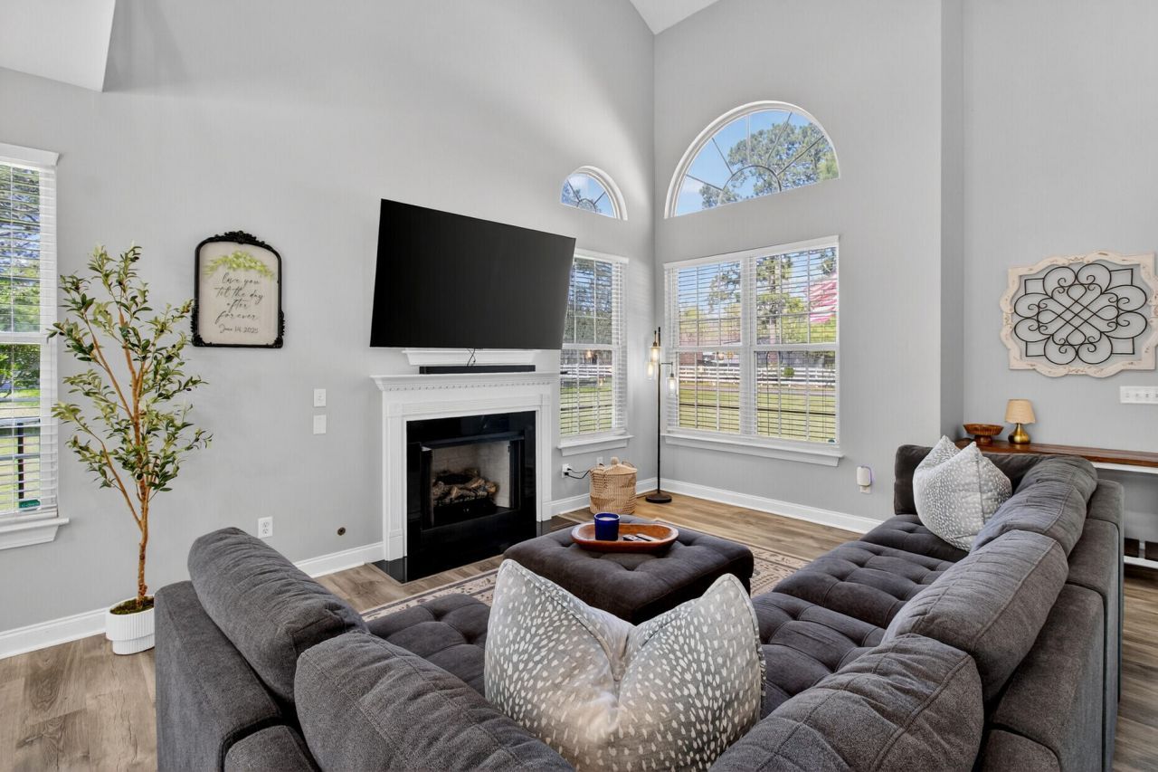 7389 Commodore Road Photo 15