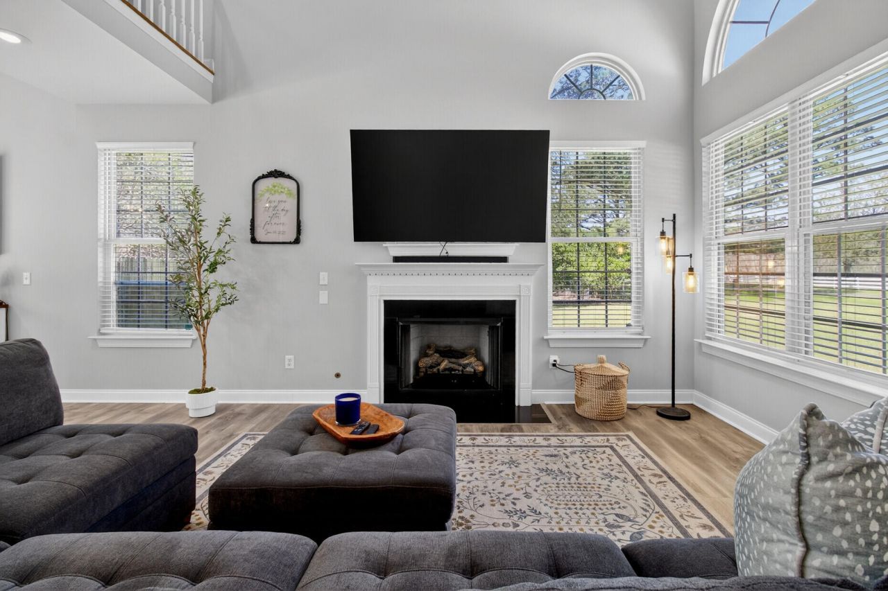 7389 Commodore Road Photo 16