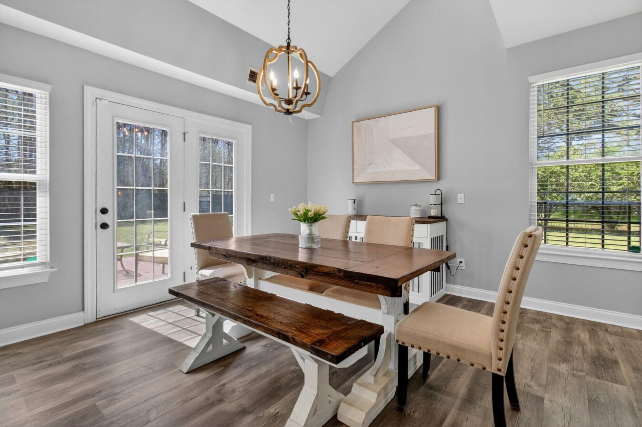 7389 Commodore Road Photo 19