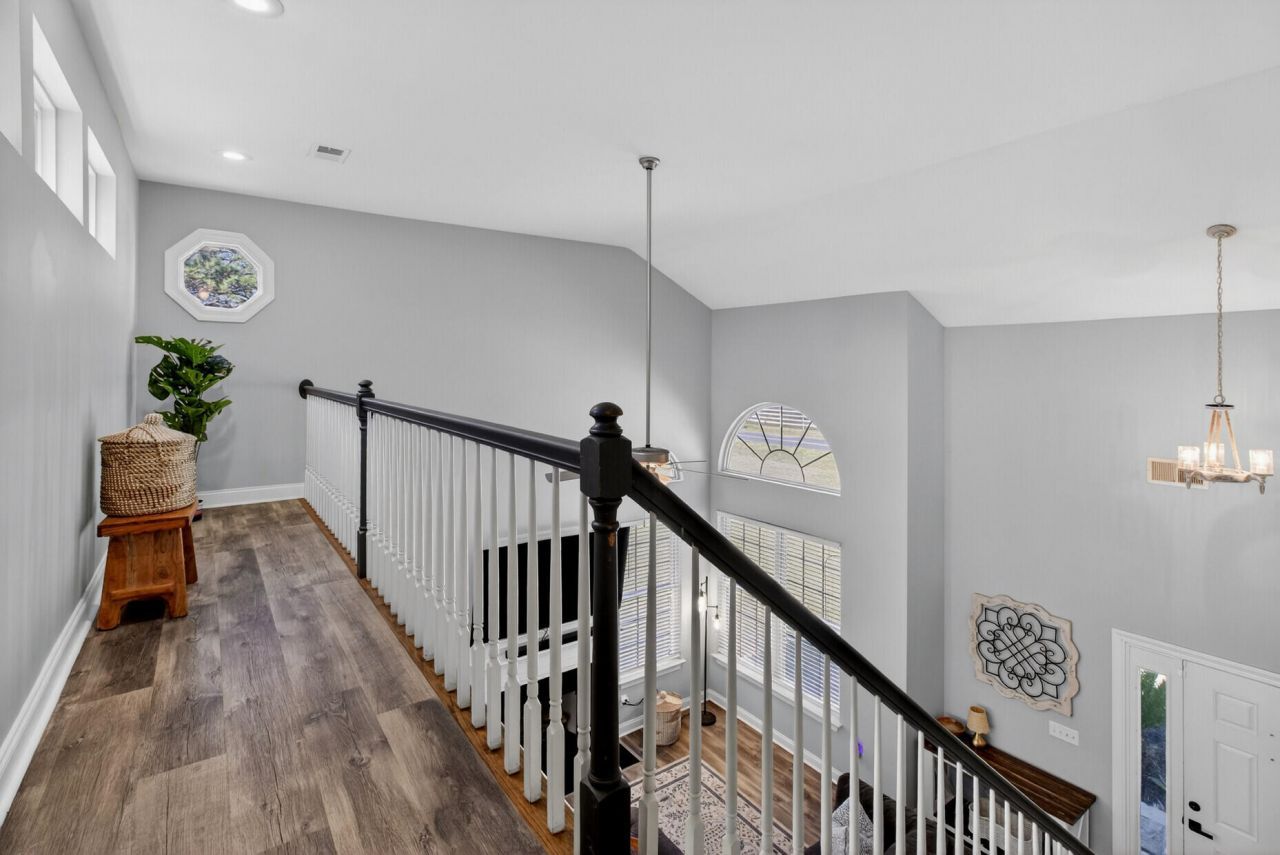 7389 Commodore Road Photo 30