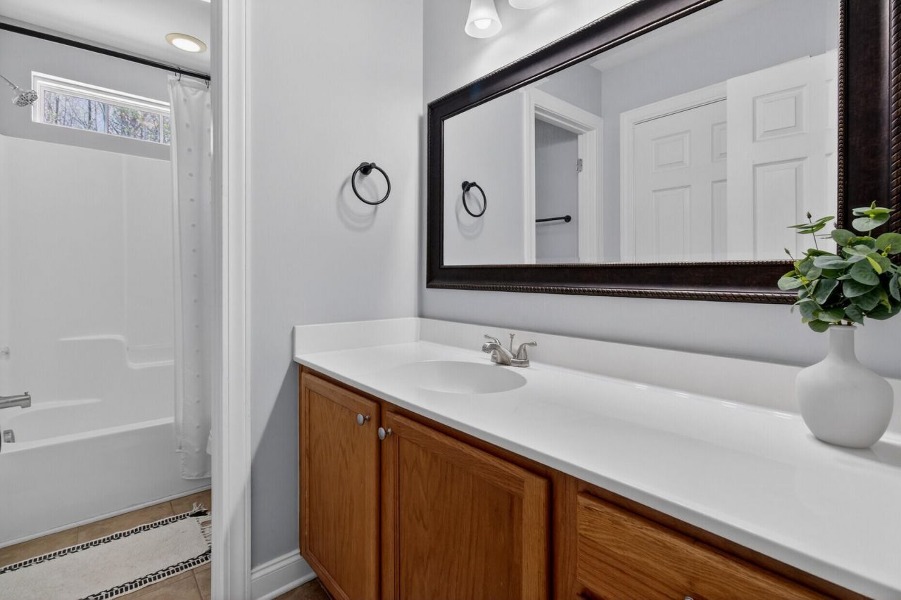 7389 Commodore Road Photo 37