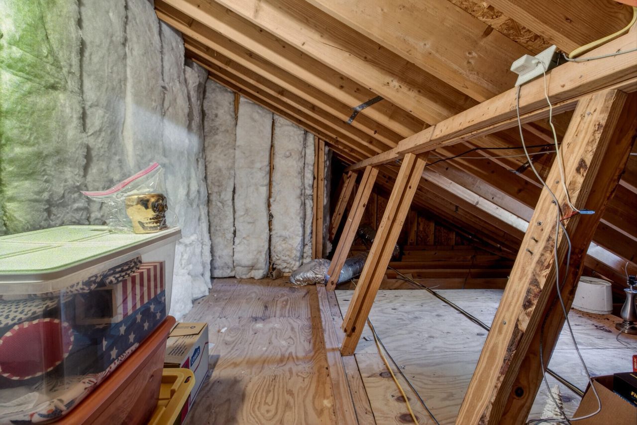 7389 Commodore Road Photo 38