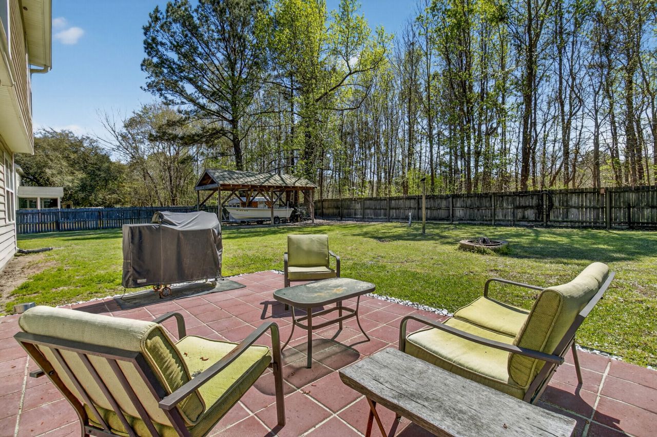 7389 Commodore Road Photo 44