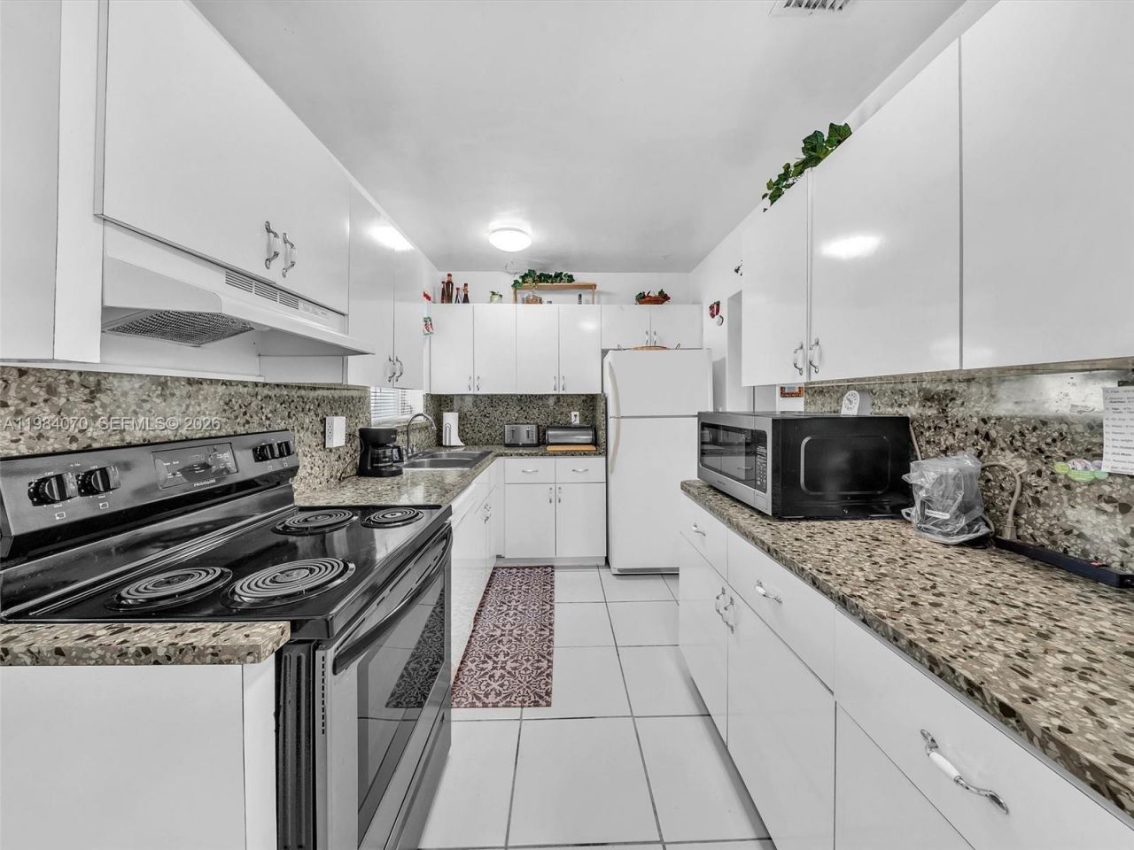 3281 NW 170th St, Miami Gardens, FL 33056 Photo