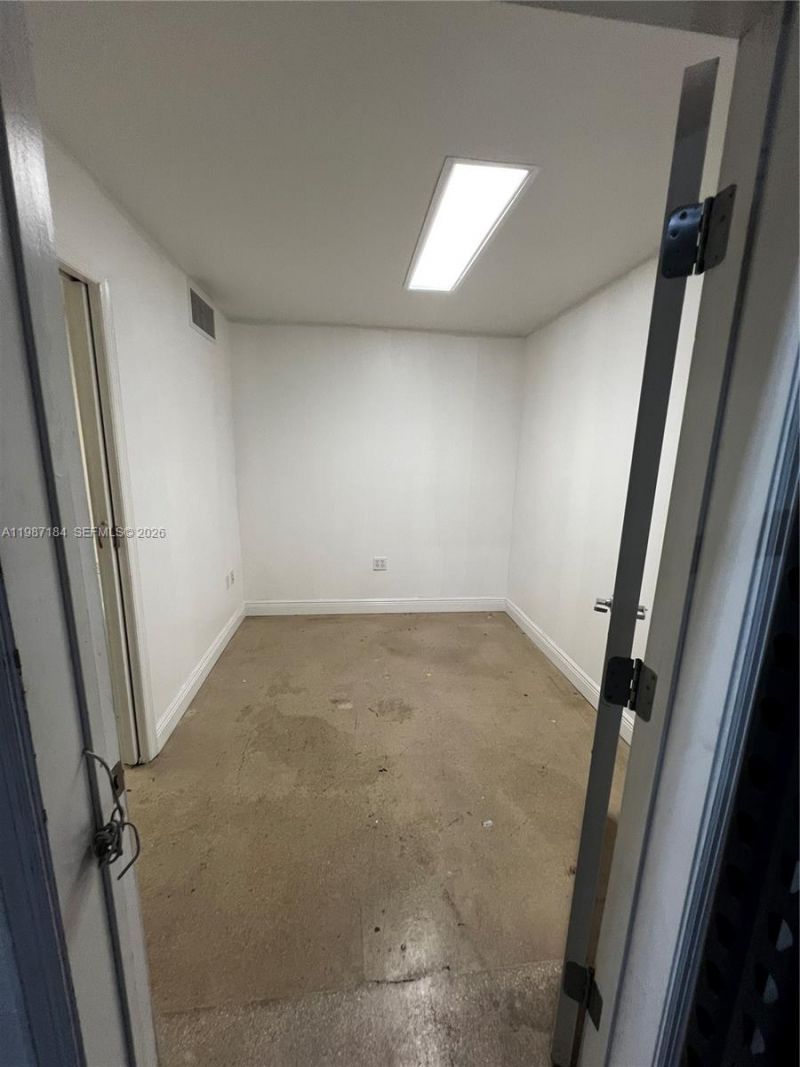 8221 NW 30th Ter , Doral, FL 33198 Photo