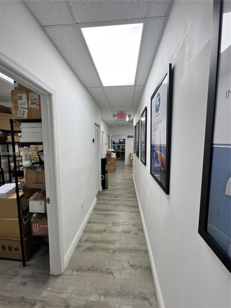 8221 NW 30th Ter, Doral, FL 33198 Photo