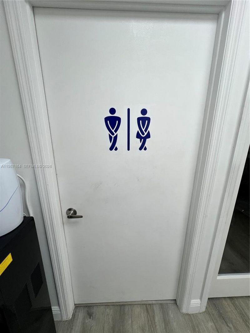 8221 NW 30th Ter , Doral, FL 33198 Photo