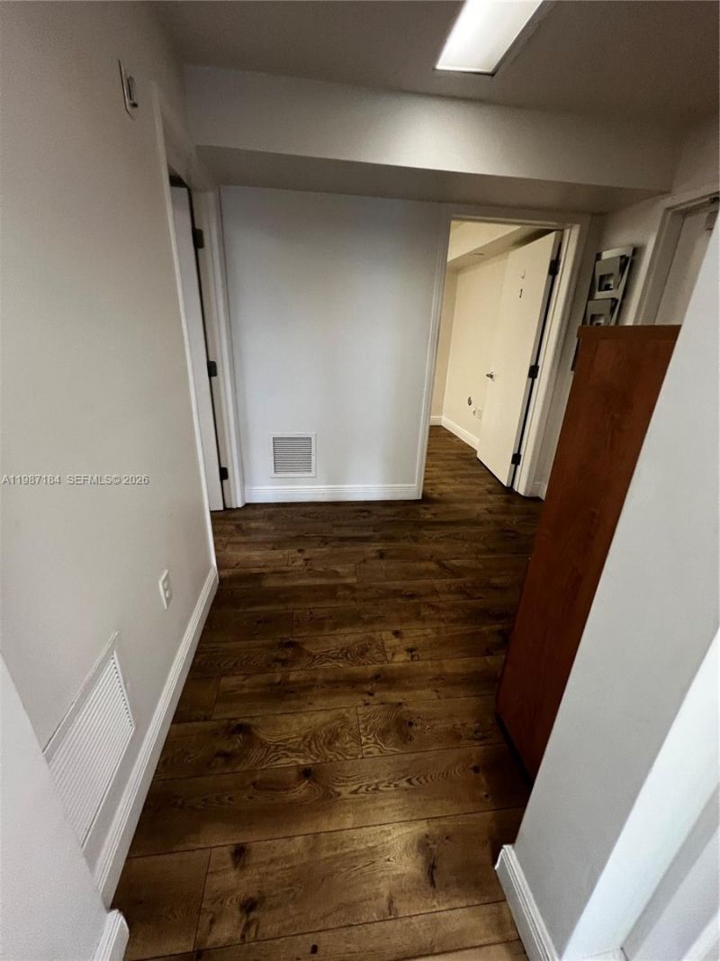 8221 NW 30th Ter , Doral, FL 33198 Photo