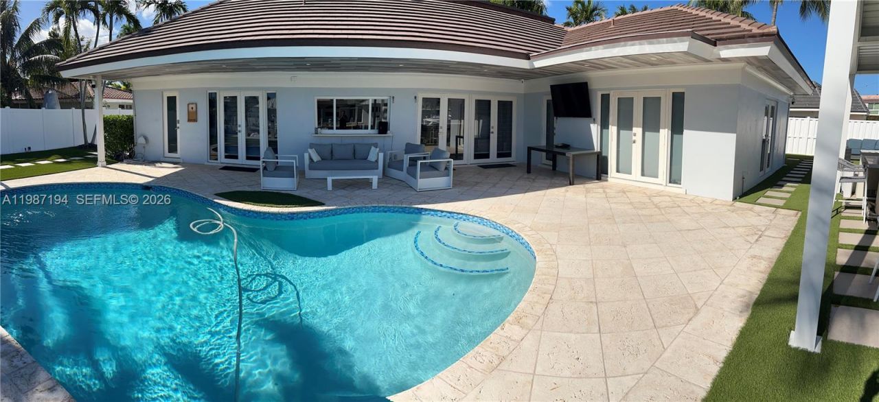 5510 Bayview Dr , Fort Lauderdale, FL 33308 Photo