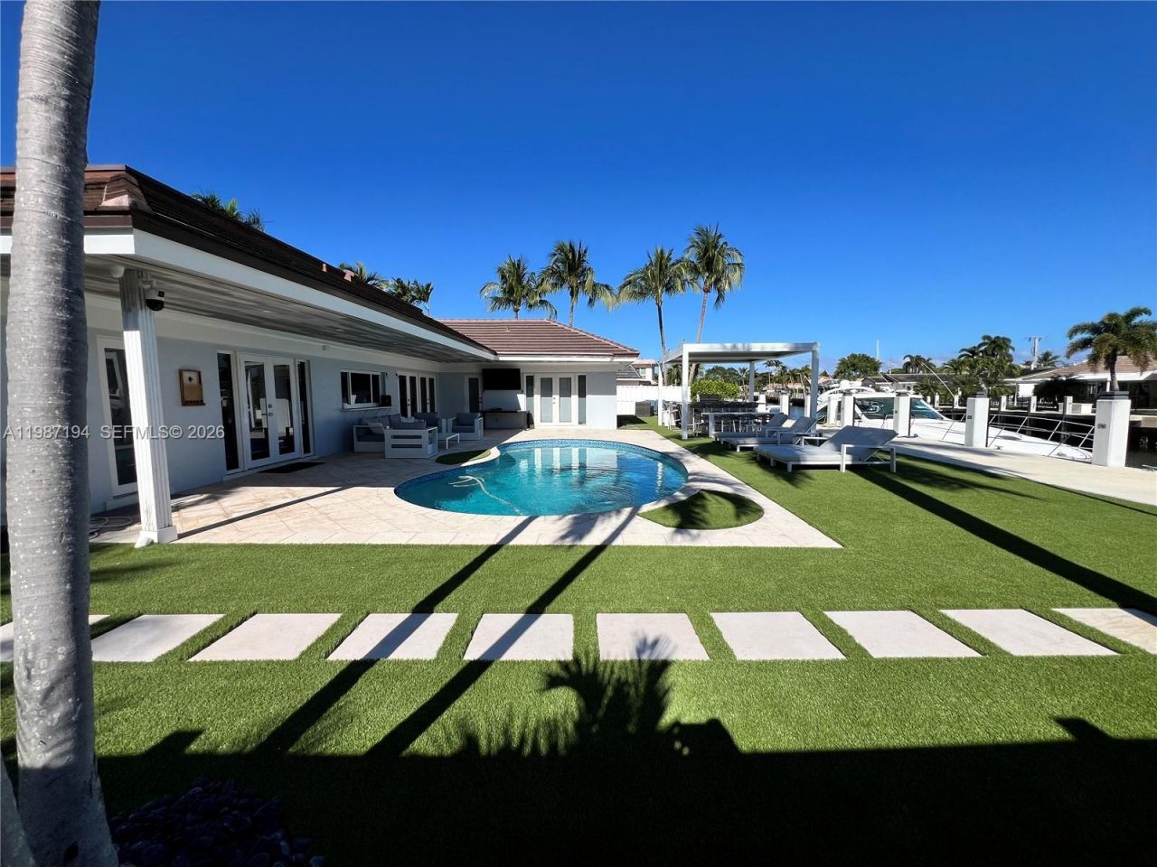 5510 Bayview Dr , Fort Lauderdale, FL 33308 Photo