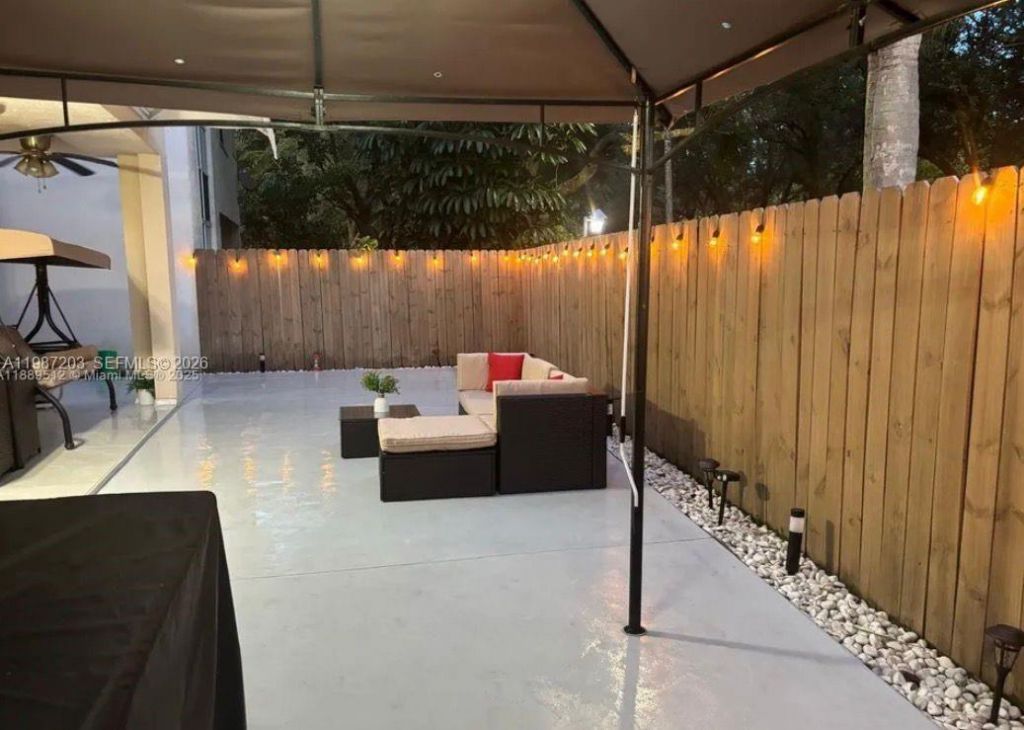 15022 SW 143rd Ter, Unit 1, Miami, FL 33196 Photo