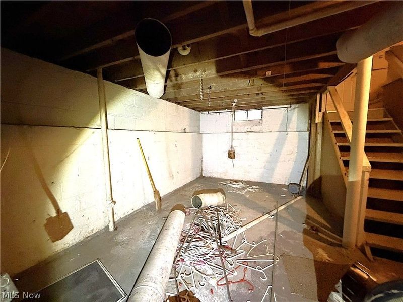 4385 E 175th Street, Cleveland, OH 44128 Photo 20