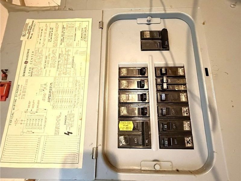 4385 E 175th Street, Cleveland, OH 44128 Photo 23