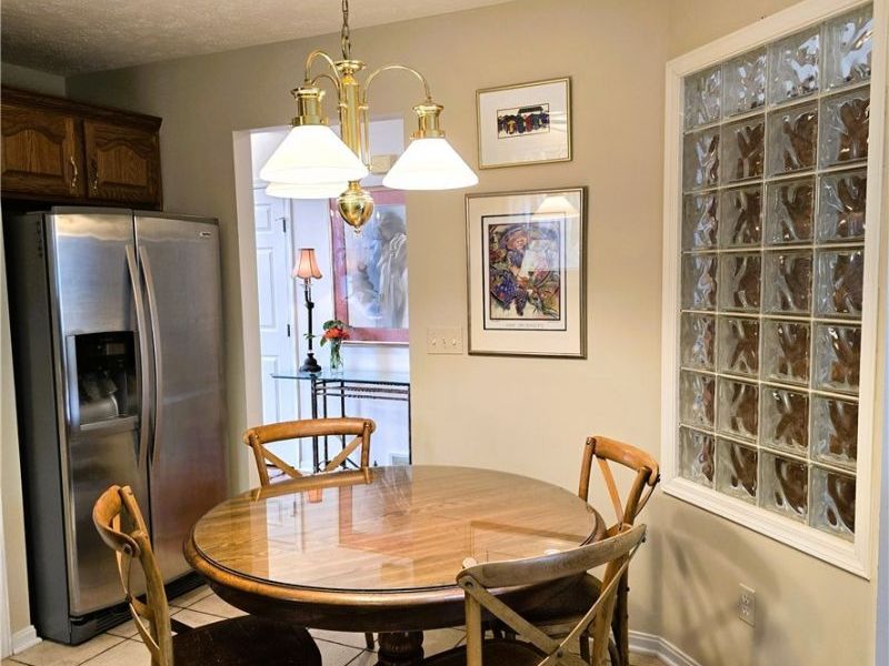 22693 Melissa Lane, Strongsville, OH 44149 Photo 4