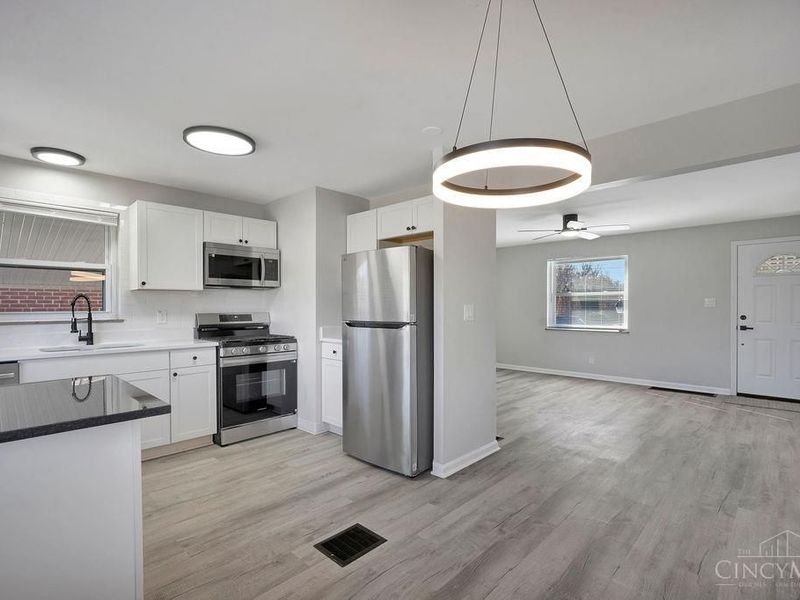 1478 Foxwood Drive, North College Hill, OH 45231 Photo 11