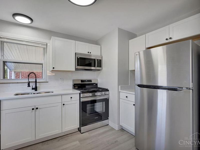 1478 Foxwood Drive, North College Hill, OH 45231 Photo 9