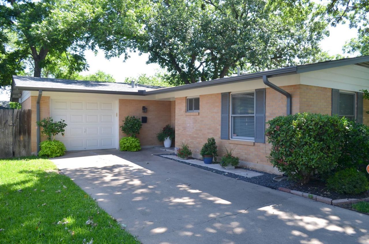 2114 Lanier Dr, Austin, TX 78757 Main Photo