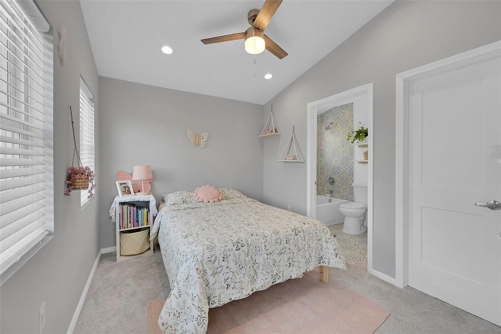 640 NE 17th Way, Fort Lauderdale, FL 33304 Photo