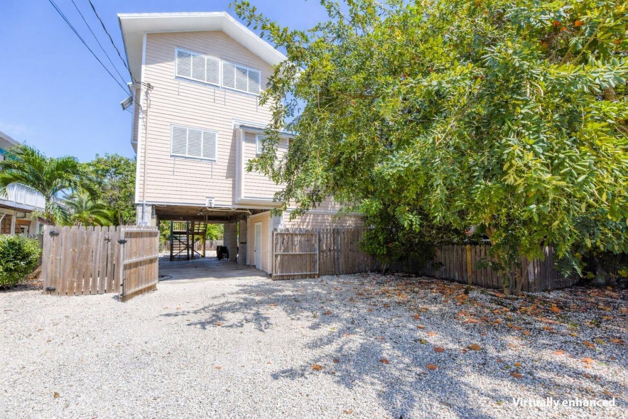 19591 Navajo Street, Sugarloaf, FL 33042 Photo