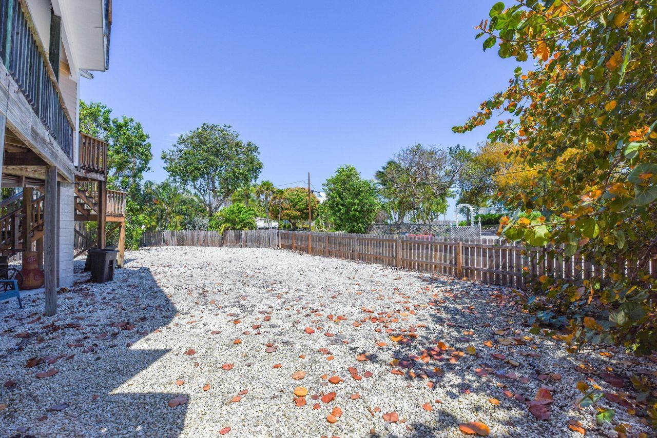 19591 Navajo Street, Sugarloaf, FL 33042 Photo