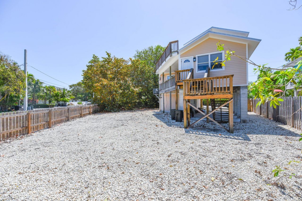 19591 Navajo Street, Sugarloaf, FL 33042 Photo