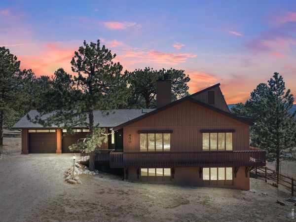 650 Freeland Ct, Estes Park, CO 80517