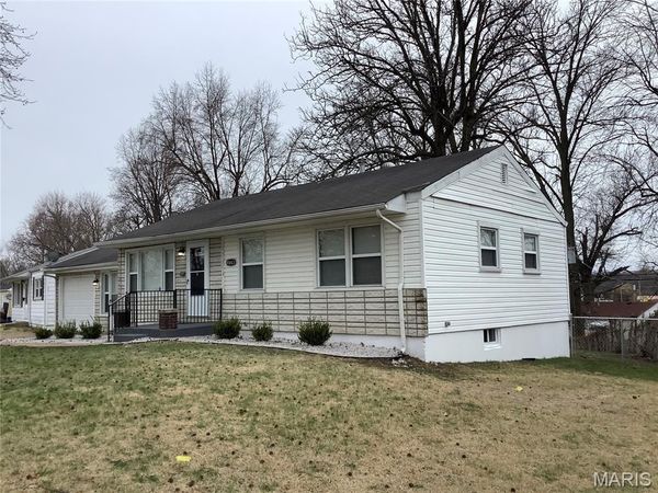 9863 Eastdell Drive, Dellwood, MO 63136